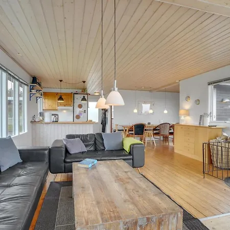 Vakantiehuis Awer - 300m To The Fjord By Interhome